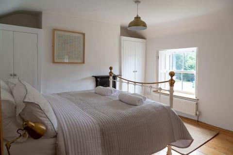 Charlestown Cottage, Woodburner, Gardens & Parking エクステリア 写真